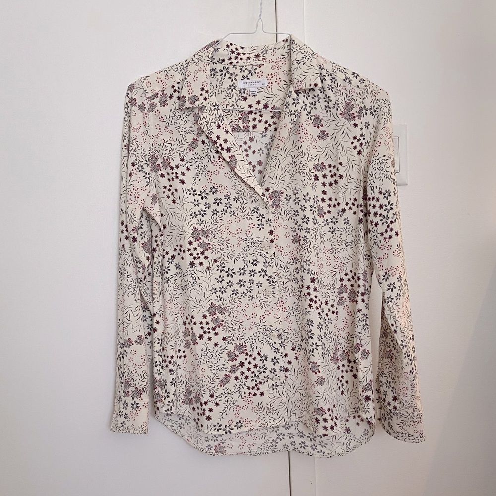 Equipment floral V-neck silk blouse